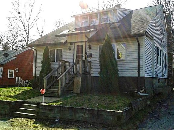 3rd image of 18 Winsten St