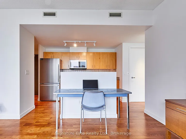 281 Mutual St #608 — Photo 13