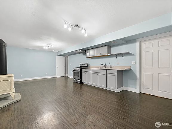 2nd image of 3500 South Ave #1