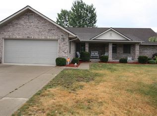 2815 N Conestoga Ct, Columbus, IN 47203