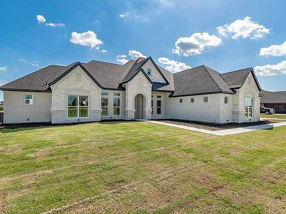 2nd image of 1415 Windpointe Dr