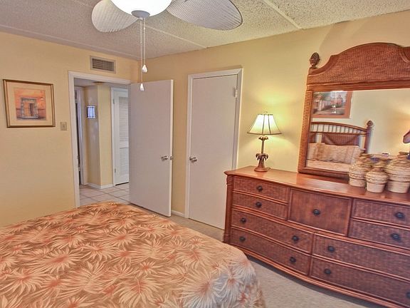 3rd image of 3113 Laguna Blvd APT 221