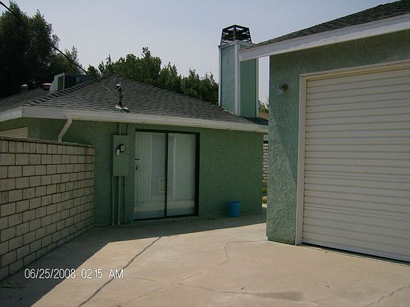 Back of Home with garage 