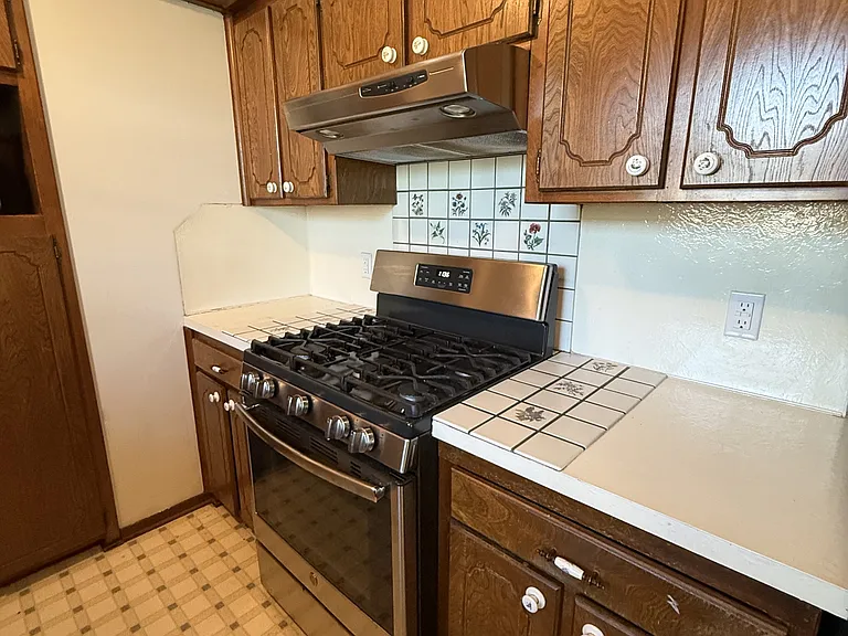 2208 Timbercrest Dr — Photo 9