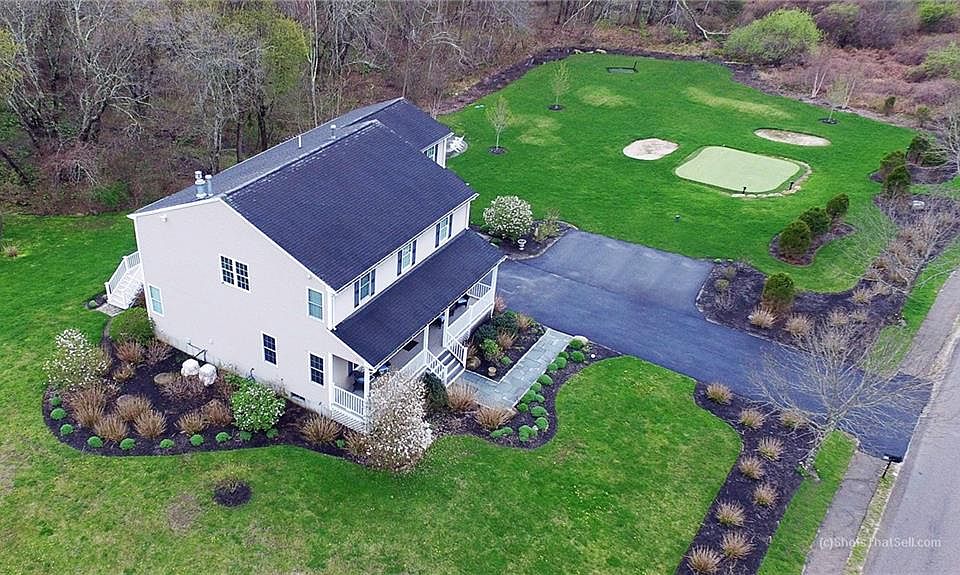 1st image of 40 Westmoreland Ln N