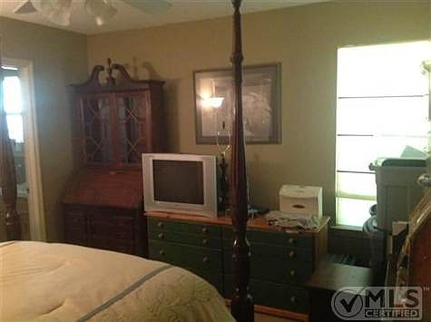 2nd image of 3195 Whitney Dr E #4