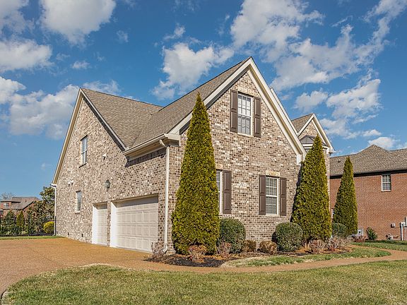 3rd image of 6053 Stags Leap Way