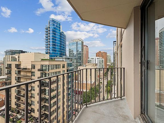 5th image of 70 W Huron St APT 1505