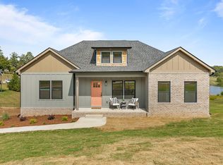 352 Ginger Lake Dr, Rock Spring, GA 30739