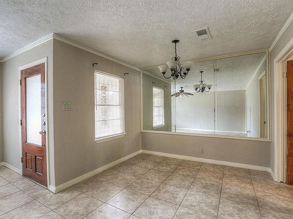 2nd image of 4526 Wedgewood Dr
