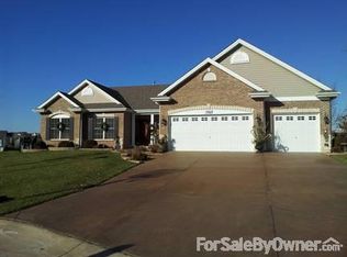 1252 Twinleaf Cir, Saint Peters, MO 63376