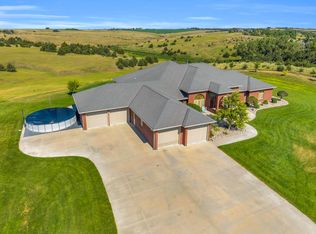 3850 Dove Hill Ave, Kearney, NE 68845