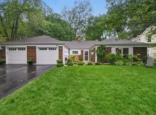 622 Juniper Rd, Glenview, IL 60025