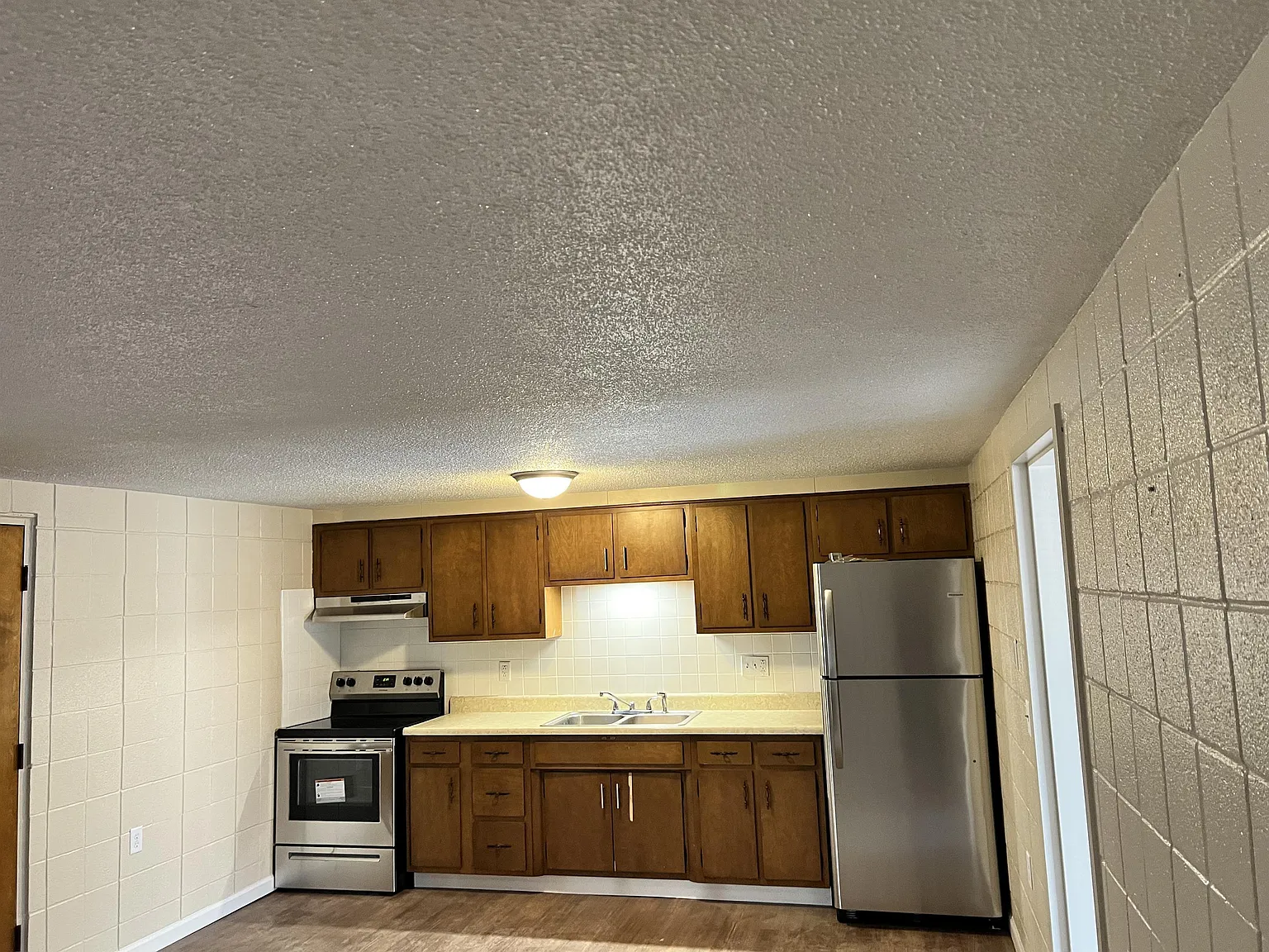 1118 E Morton Ave — Photo 1
