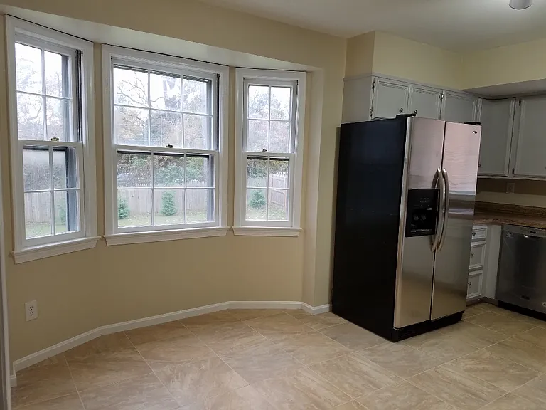 6004 Highboro Dr — Photo 10