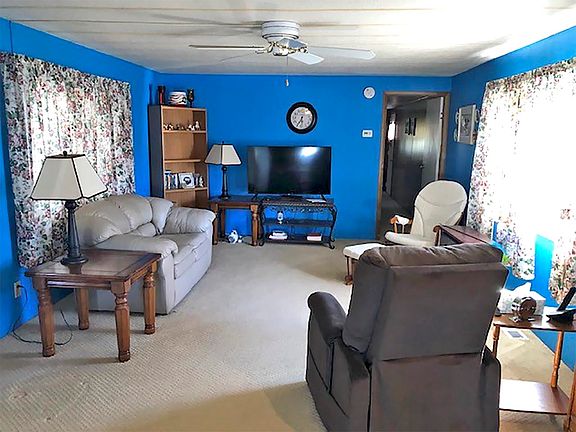 3rd image of 333 Katz Way #88