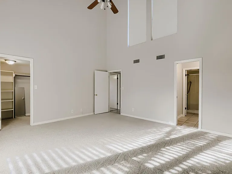 11 Casa Verde — Photo 17