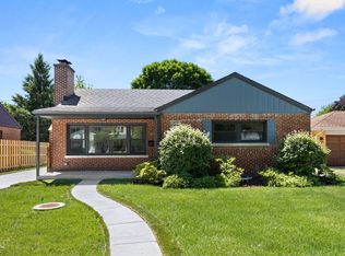 8918 Parkside Ave, Morton Grove, IL 60053