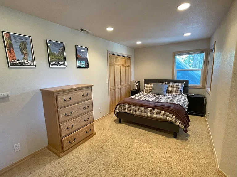 13049 Hillside Dr — Photo 26