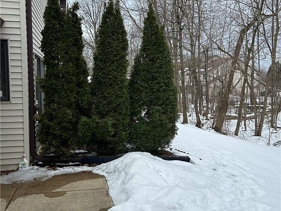 5th image of 7265 Village Dr