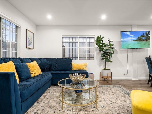 4th image of 7516 Avalon Blvd