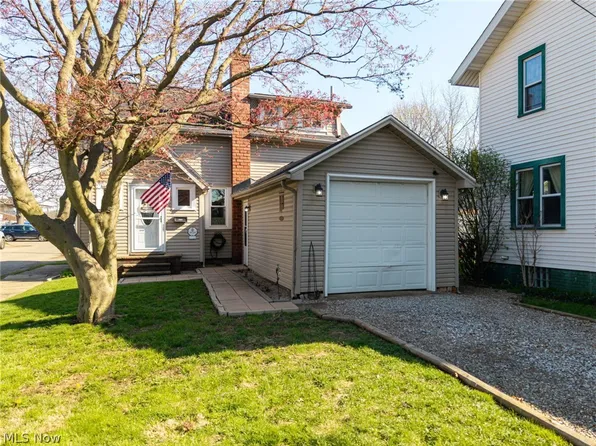 3115 2nd St NW, Canton, OH 44708