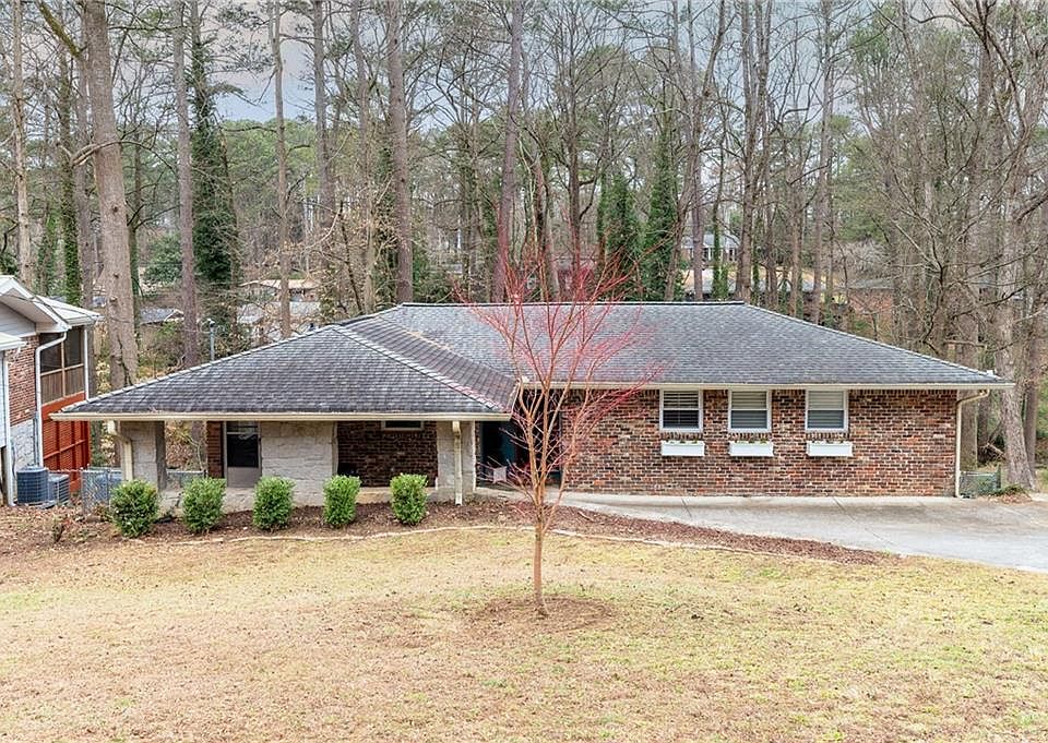 1st image of 2237 Capehart Cir NE