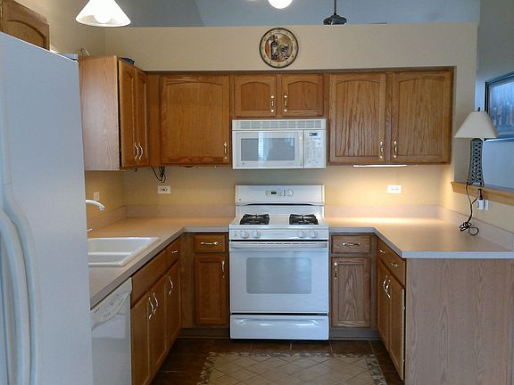 3rd image of 2194 W Waterford Ct