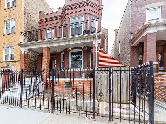 2nd image of 4341 N Sawyer Ave #2