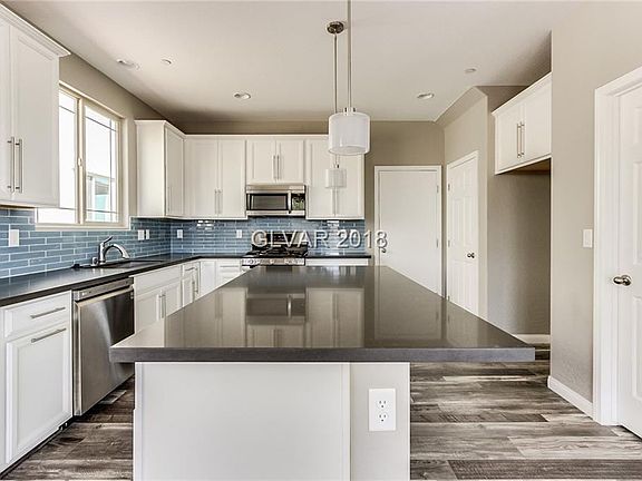 4th image of 494 Barcarolle Ln