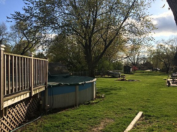 3rd image of 15048 Leclaire Ave