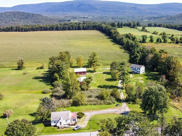 84 Marshall Drive, Shaftsbury, VT 05262