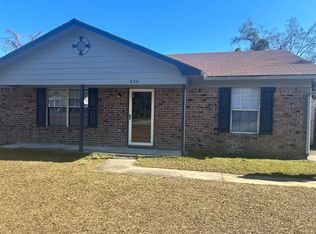 574 Jefferson Cir SE, Allenhurst, GA 31301