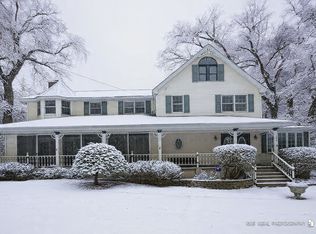 2214 Main Street Rd, Spring Grove, IL 60081