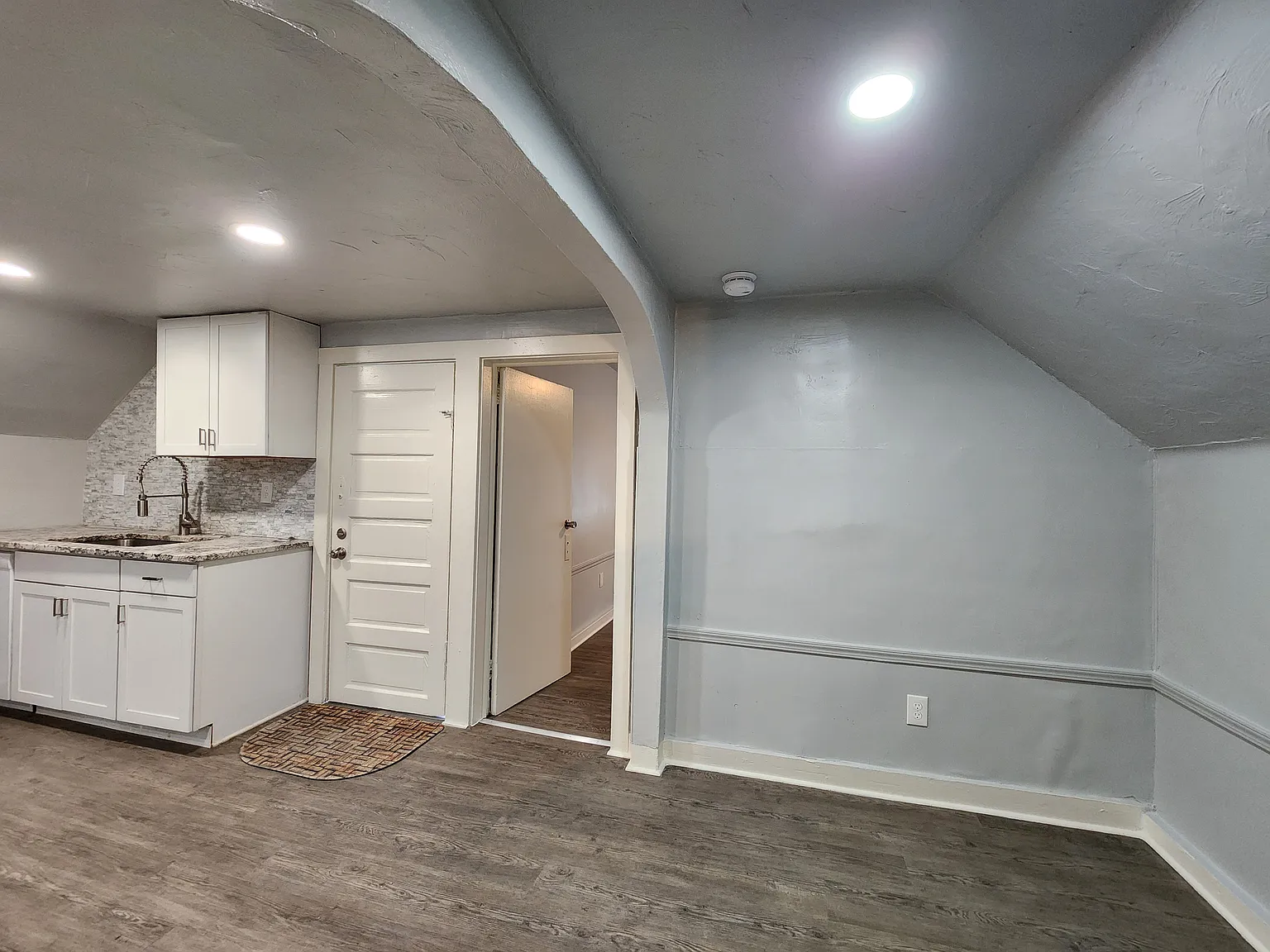 3 bed, $1,500 — Photo 3