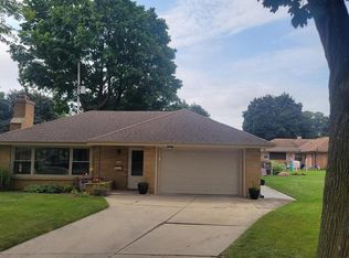 7921 W Dakota St, West Allis, WI 53219