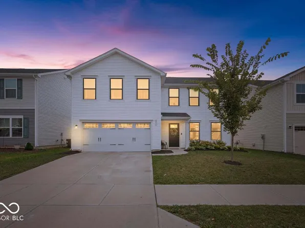 857 Sunchaser Rd, Lebanon, IN 46052