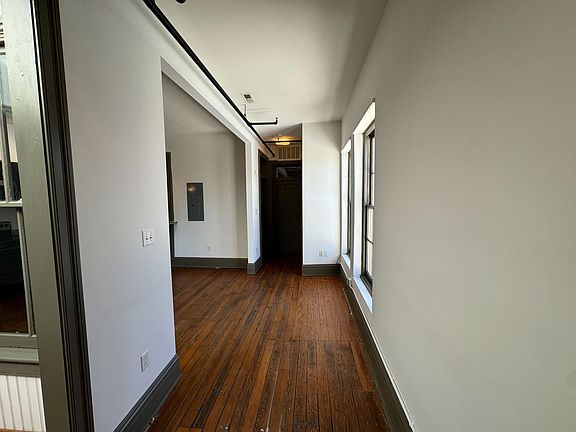 3rd image of 1100 Hull St APT 220