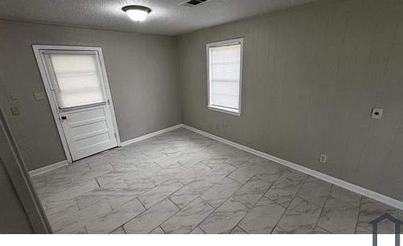 4th image of 24 Navy Dr
