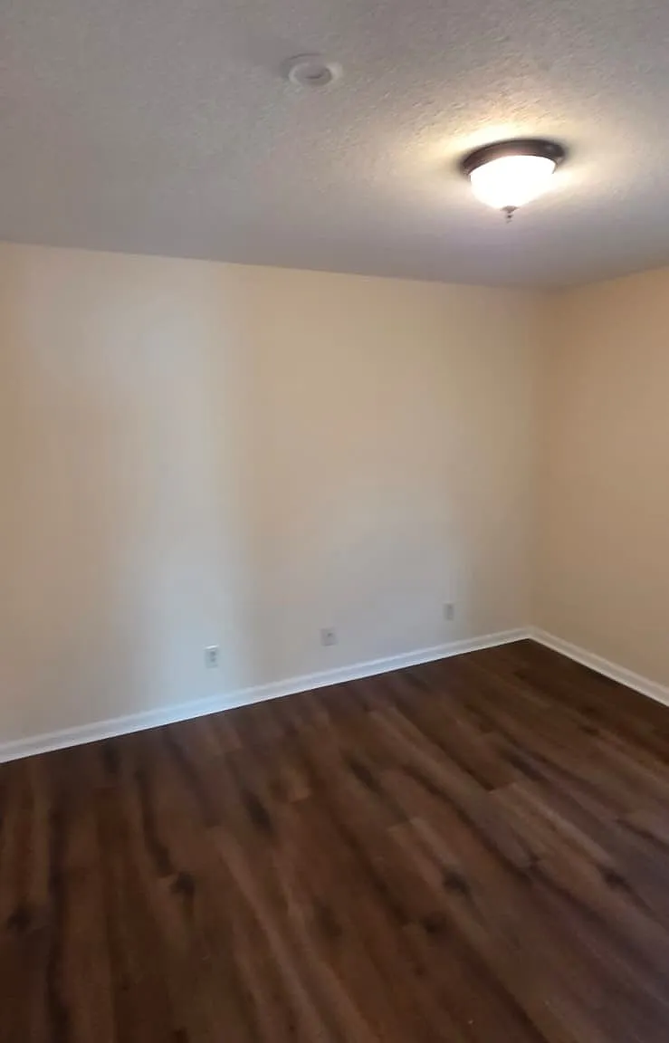 2 bed, 934 sqft, $1,250 — Photo 4