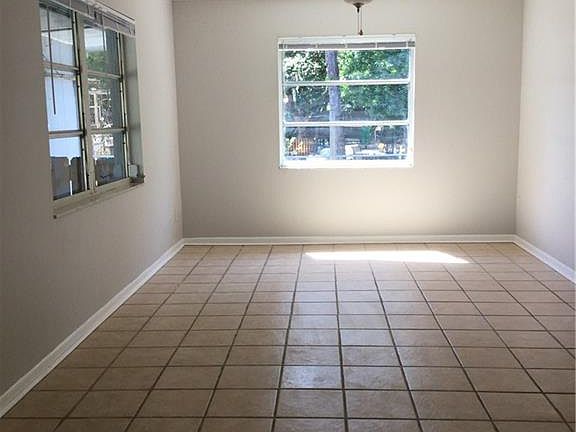 2nd image of 1175 Laurel Dr
