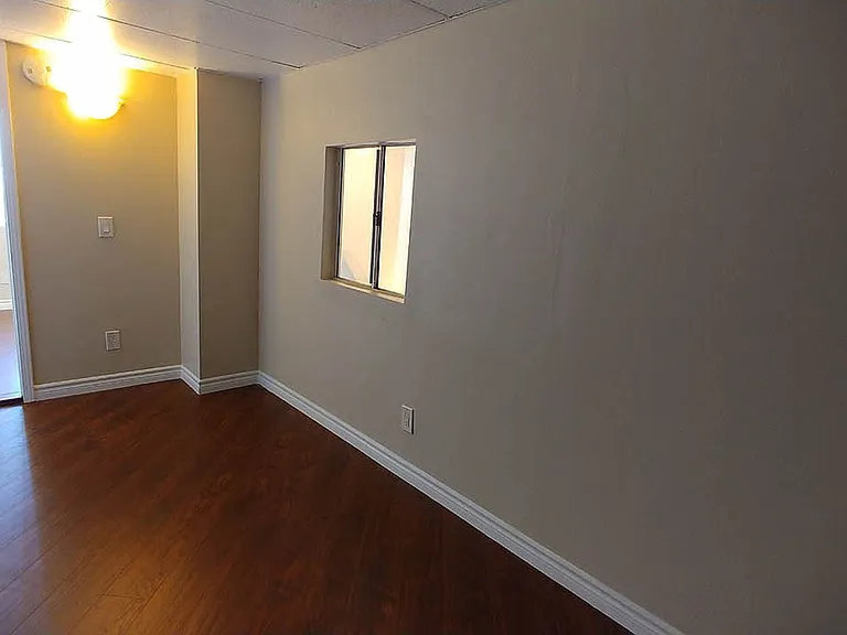 Villa De Adel Apts — Photo 206