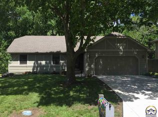 3048 SW Tutbury Town Rd, Topeka, KS 66614