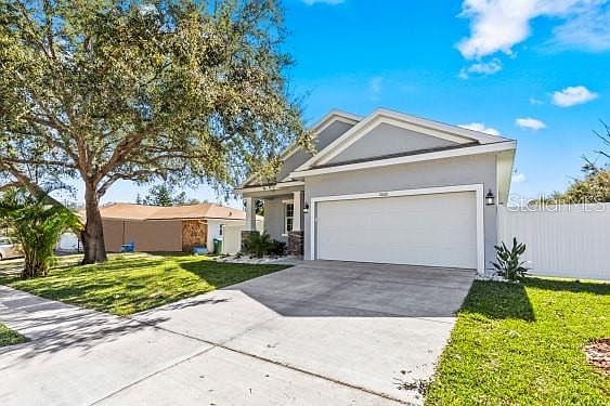 2nd image of 2626 Surrey Dr