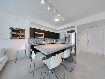 90 SW 3rd St APT 1514, Miami, FL, 33130