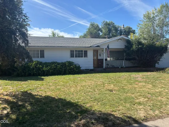 5436 Villa Dr, Klamath Falls, OR 97603
