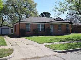 1910 Plymouth Dr N, Irving, TX 75061