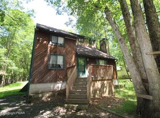 32 Thomas Ln, Albrightsville, PA 18210