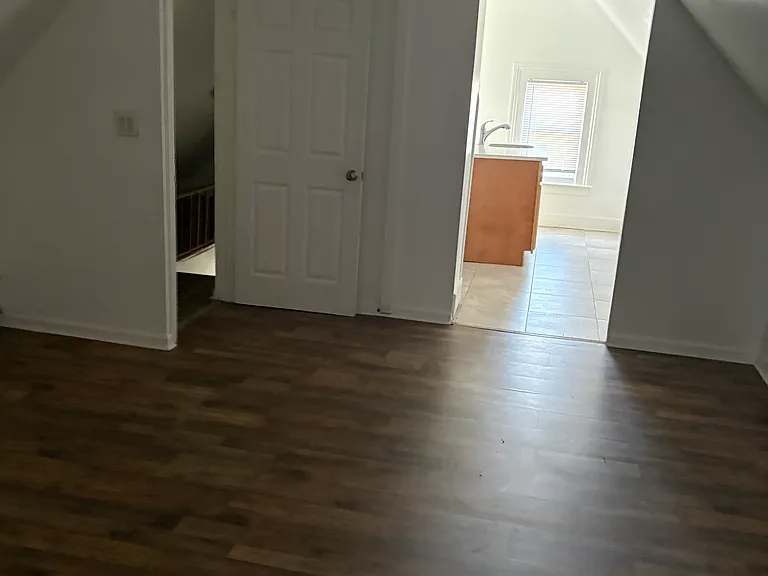 287 Lloyd St #2 — Photo 8