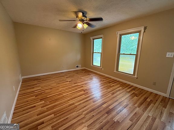 3rd image of 2691 Falcon Ridge Dr